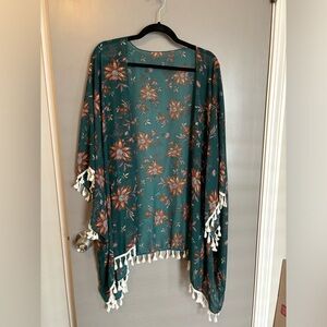 0XL size army green, patterned kimono with fringe